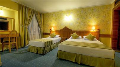 اتاق سه تخته هتل آسیا مشهد
